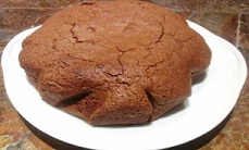 Photo Gâteau au chocolat et son chalet enneigé